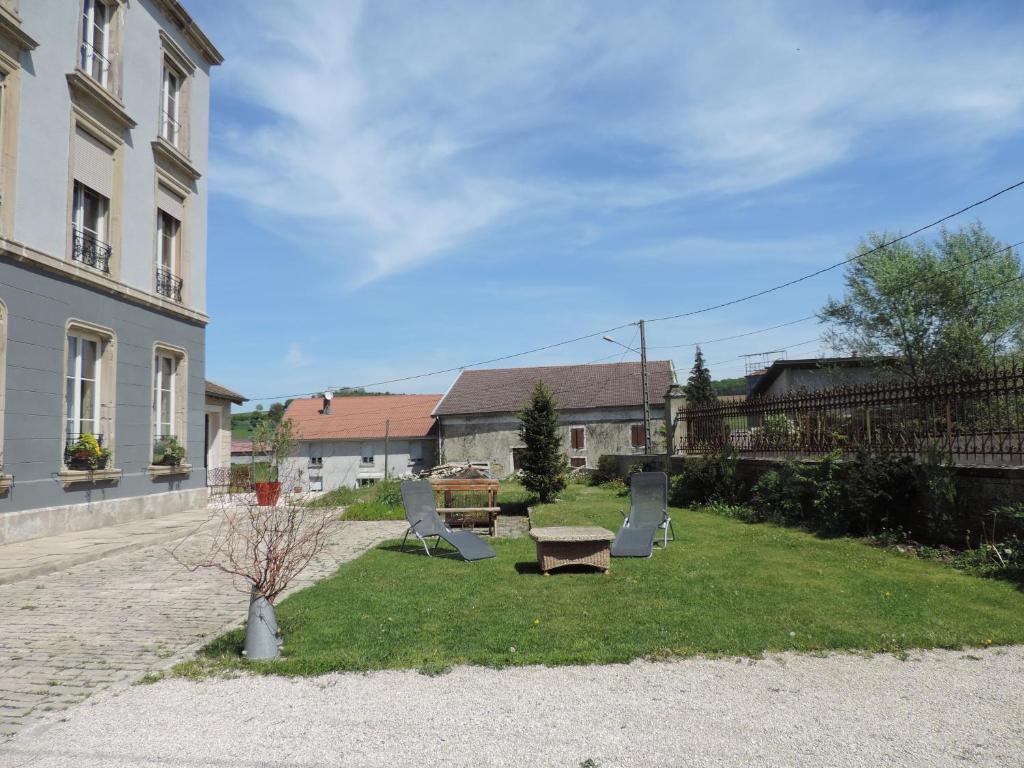 Le Jardin Des Lys Panzió Gemmelaincourt Kültér fotó